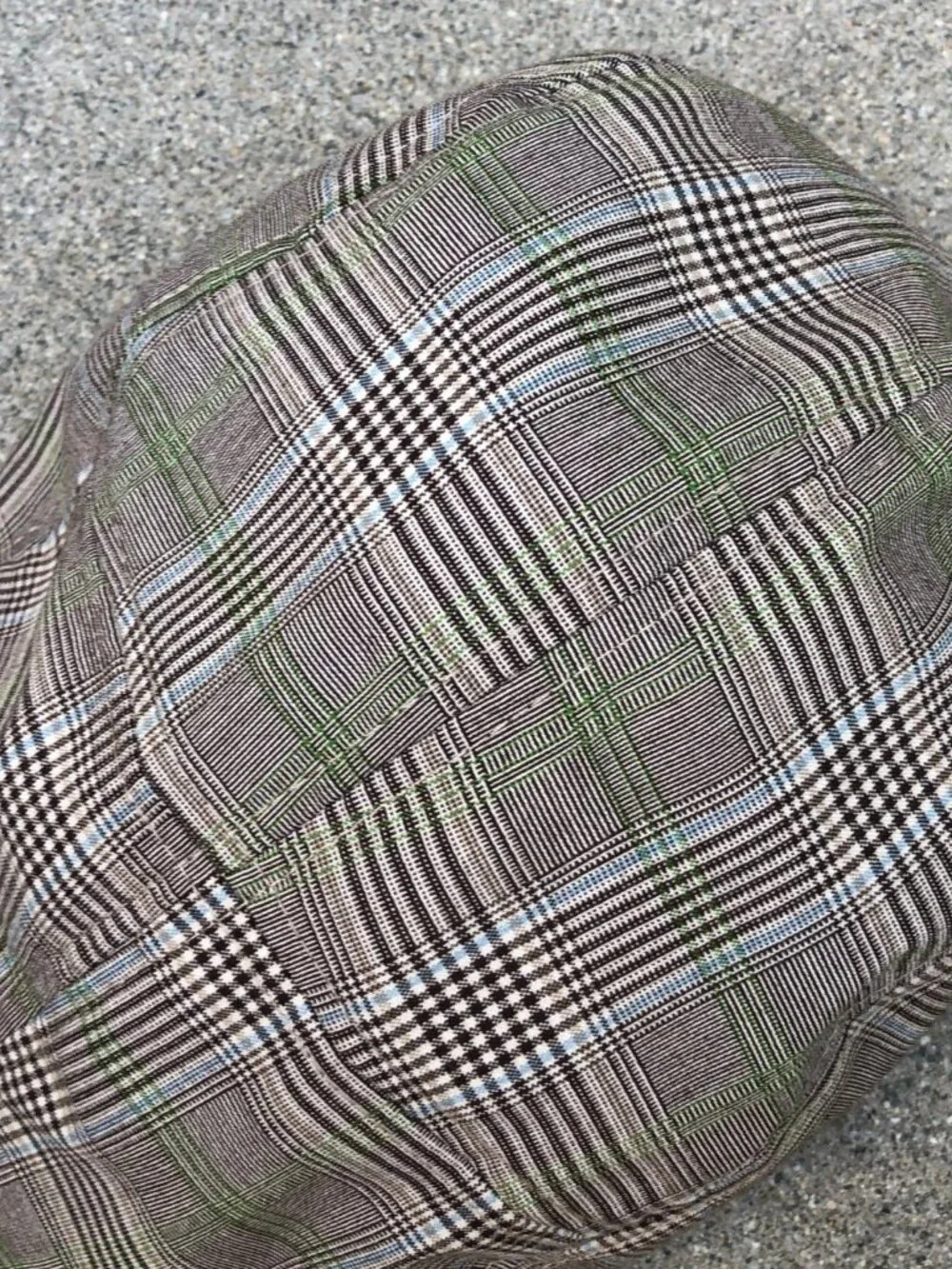 MEGA CAPS Rayon Blend Newsboy Hat Men's MEDIUM Grey Gatsby Cap Plaid